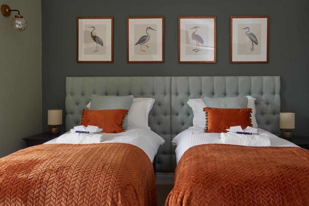 Sentry Mead Hotel Totland  Экстерьер фото