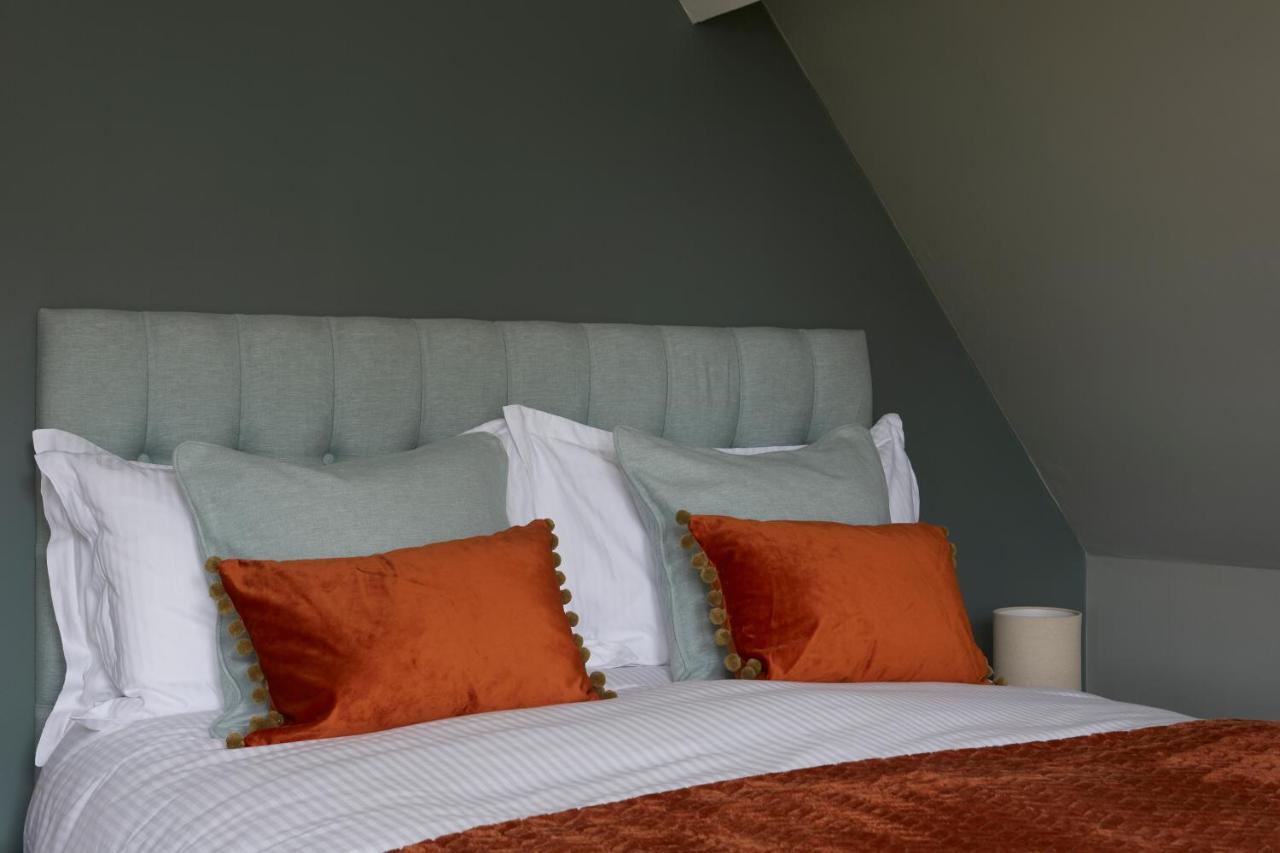 Sentry Mead Hotel Totland  Экстерьер фото