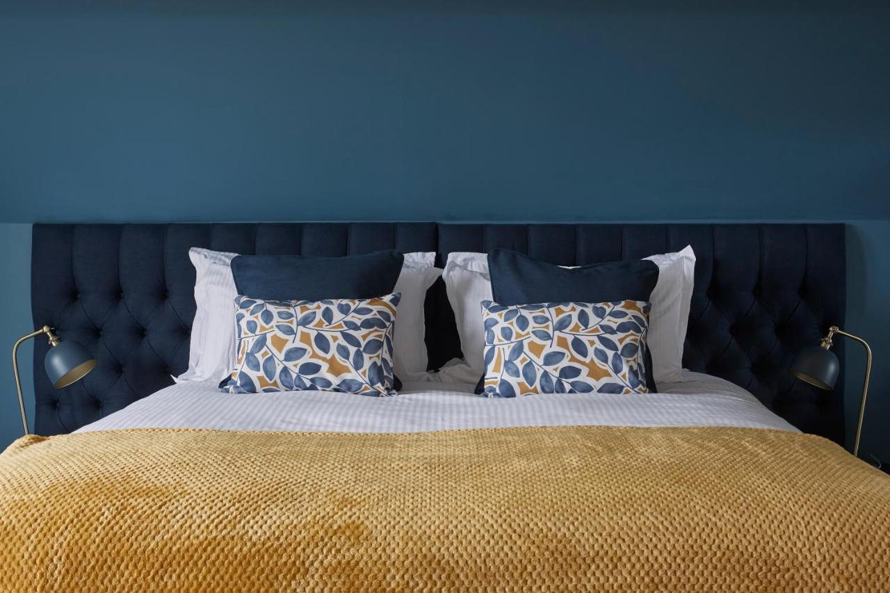 Sentry Mead Hotel Totland  Экстерьер фото