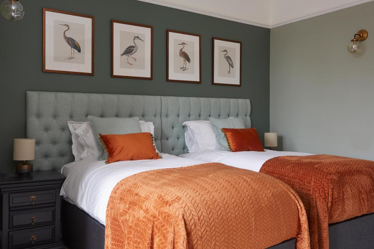 Sentry Mead Hotel Totland  Экстерьер фото